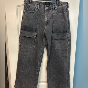 Banana Republic Black Mid-Rise Cargo Jeans With Front Pockets Size 33/16